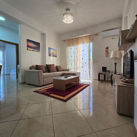 Modern , Quiet , Family Friendly & Fully Furnished Apartment Vlorë Exteriér fotografie