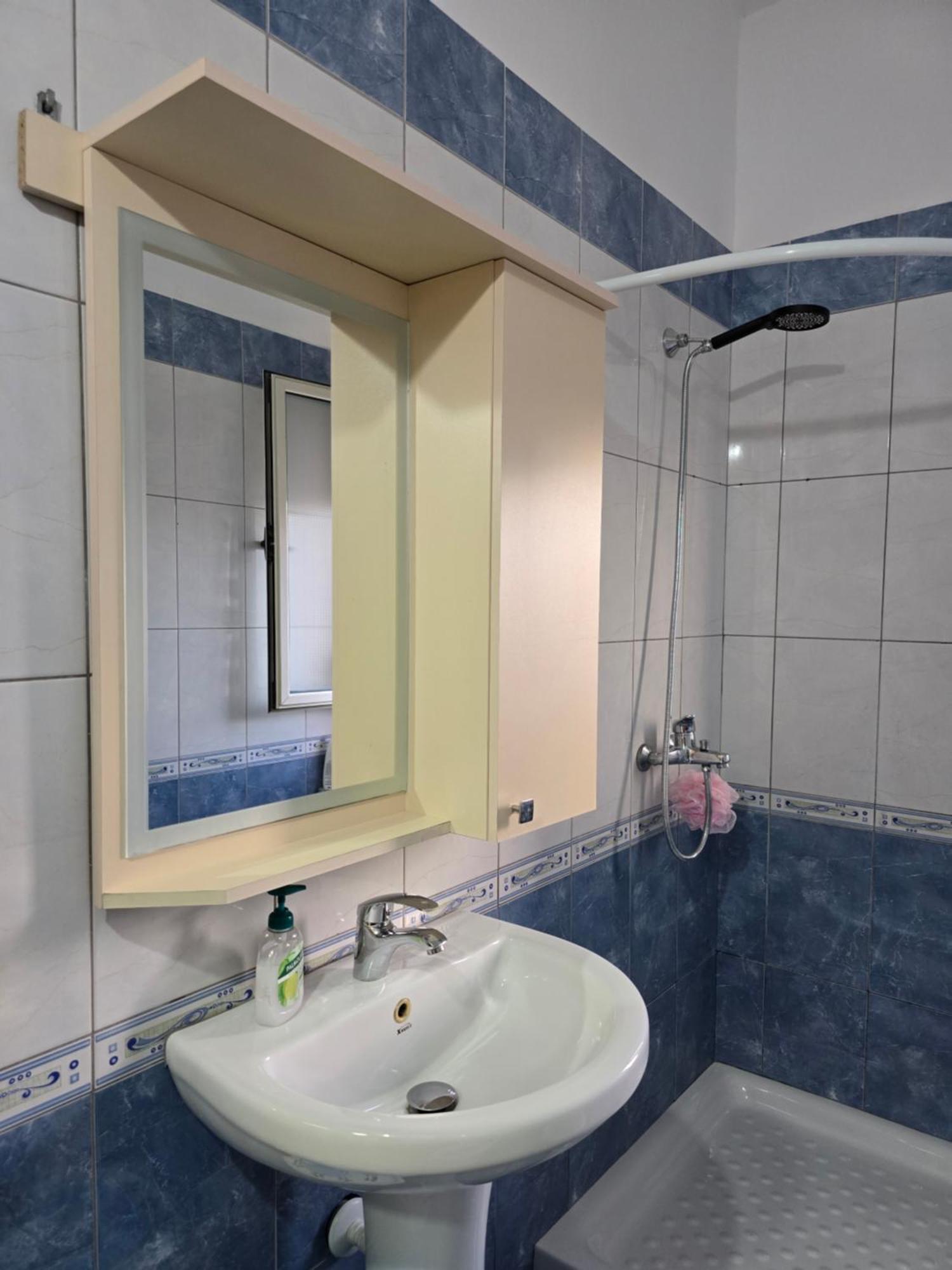 Modern , Quiet , Family Friendly & Fully Furnished Apartment Vlorë Exteriér fotografie